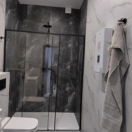 Barbaros Apartament *